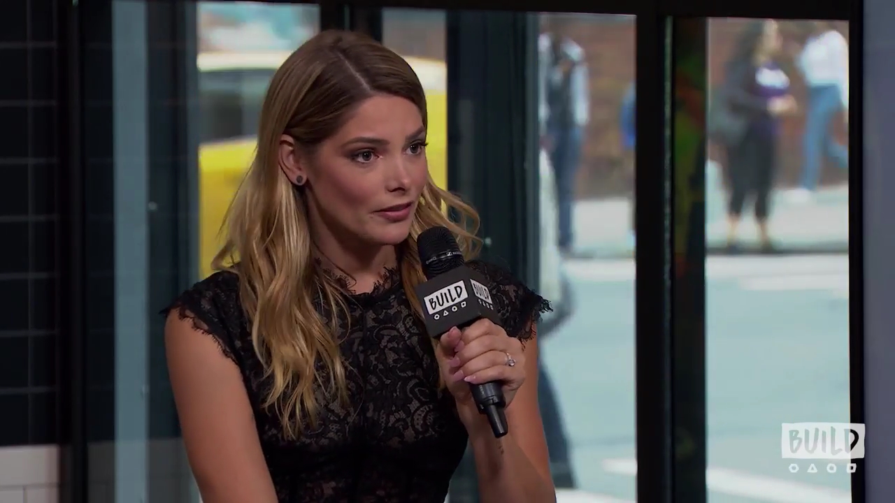 Ashley-Greene-dot-nl_2018AOLBuildSeries0796.jpg