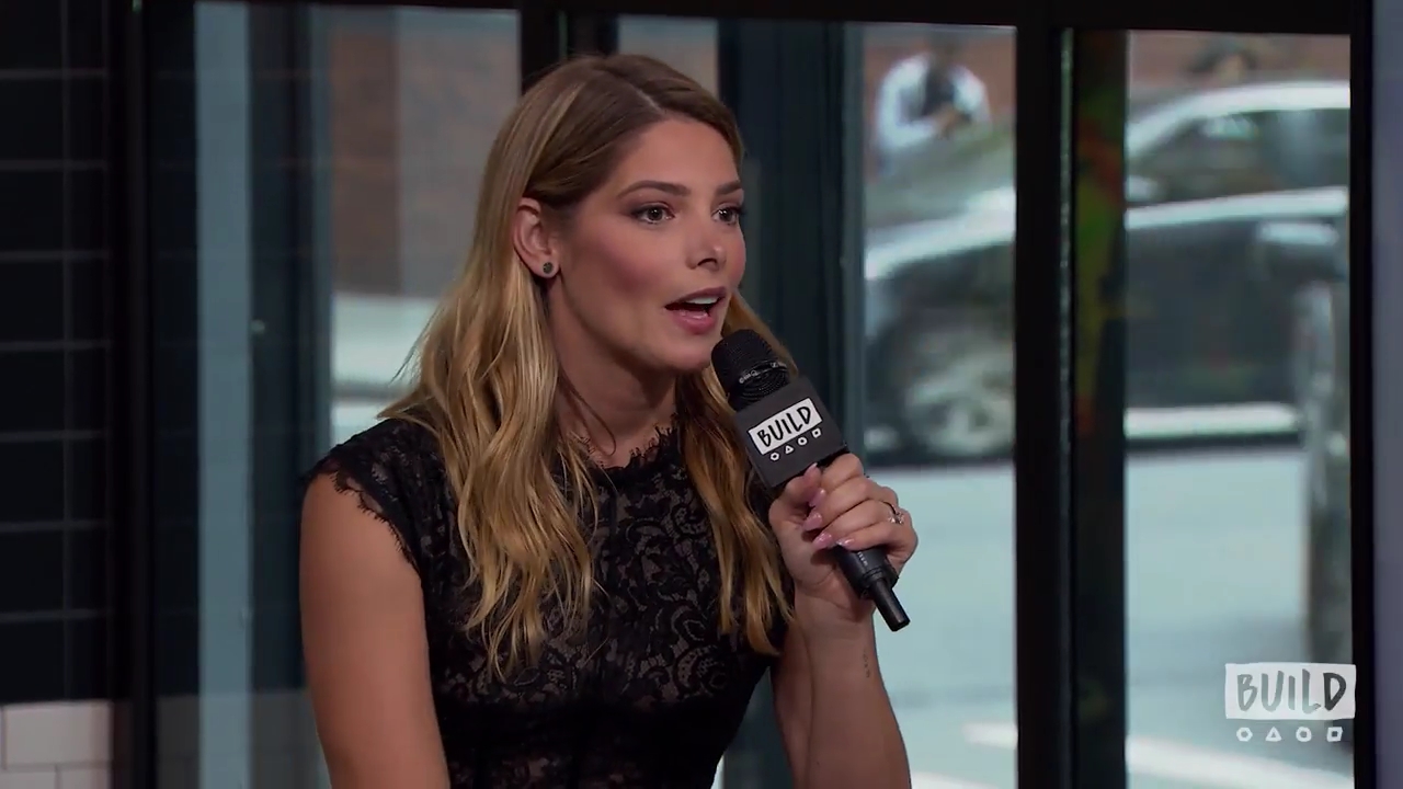 Ashley-Greene-dot-nl_2018AOLBuildSeries0805.jpg