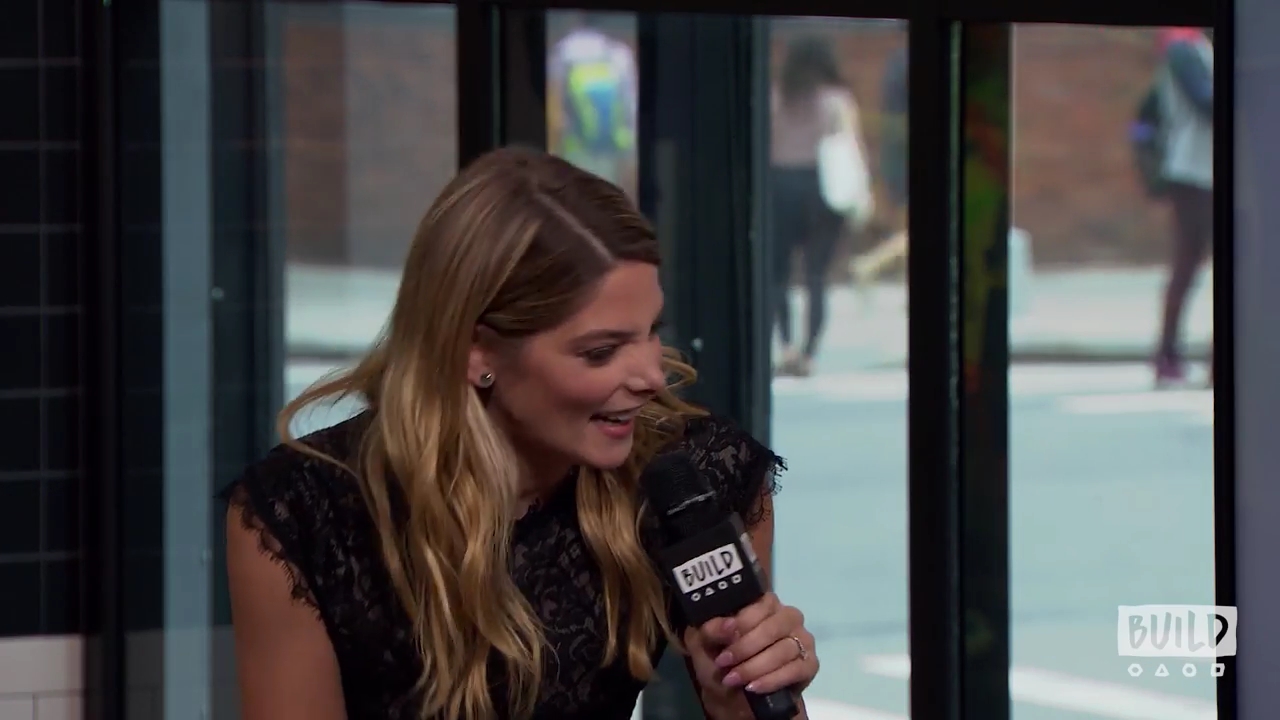 Ashley-Greene-dot-nl_2018AOLBuildSeries0821.jpg