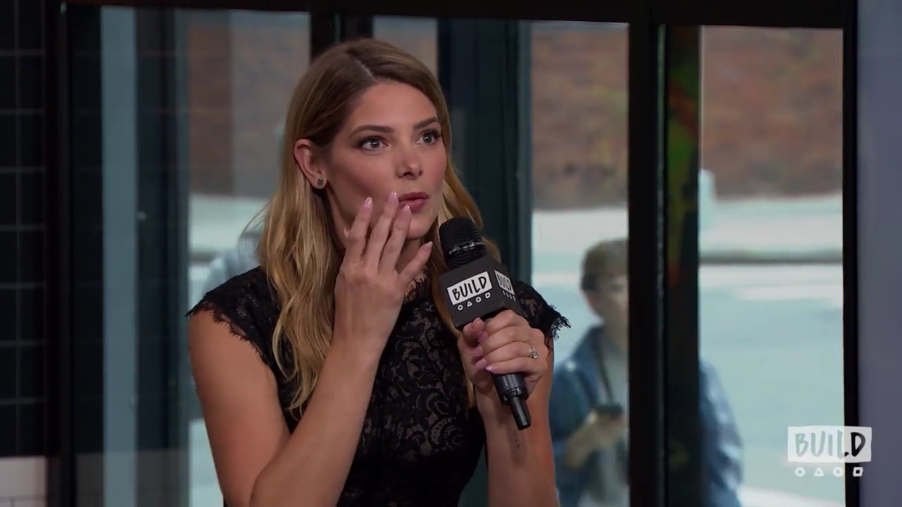 Ashley-Greene-dot-nl_2018AOLBuildSeries0843.jpg