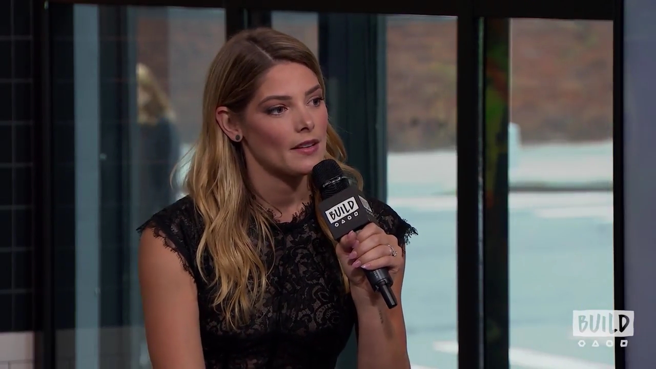 Ashley-Greene-dot-nl_2018AOLBuildSeries0848.jpg