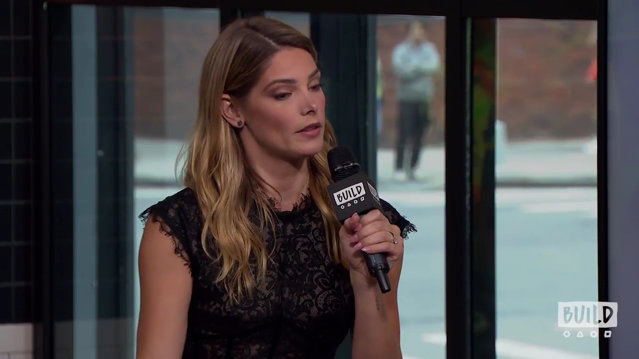 Ashley-Greene-dot-nl_2018AOLBuildSeries0875.jpg