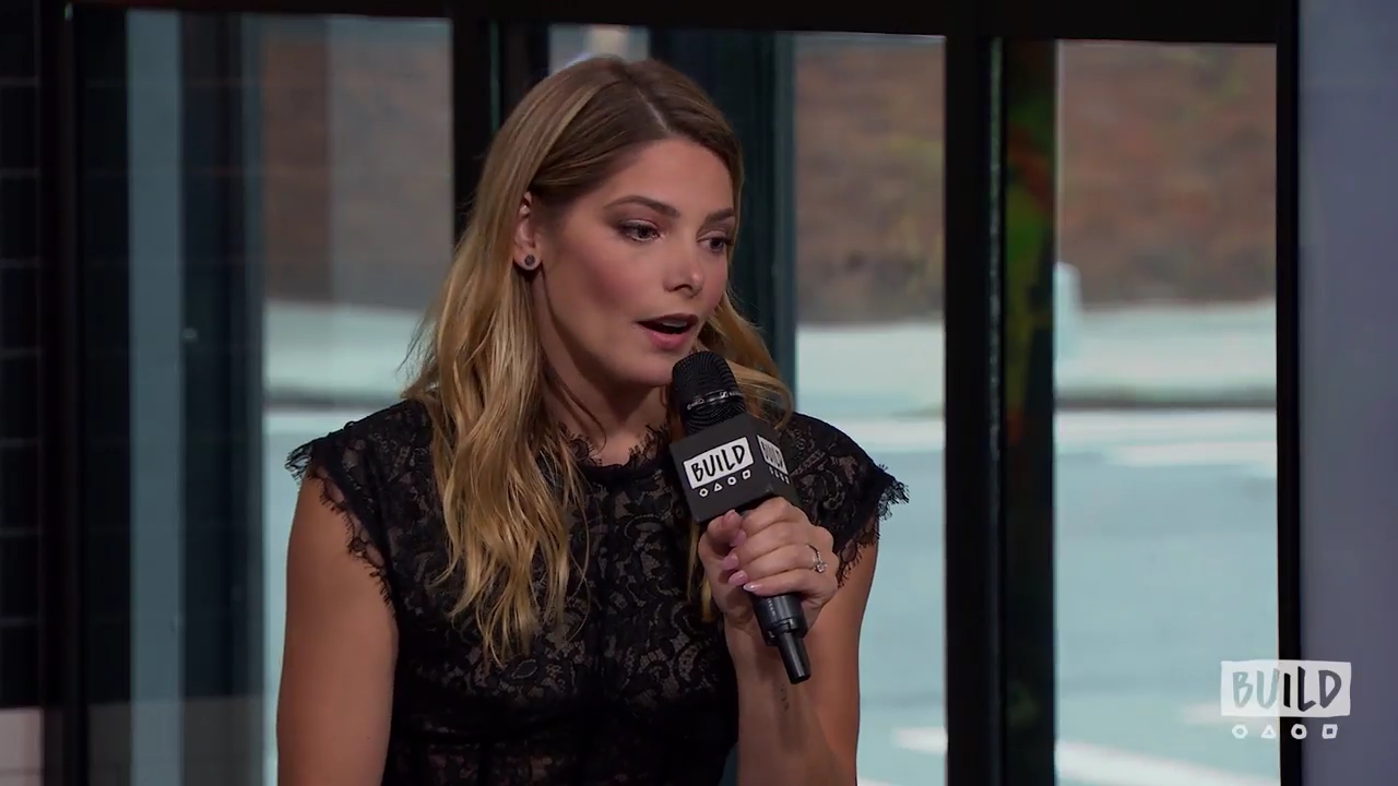 Ashley-Greene-dot-nl_2018AOLBuildSeries0931.jpg