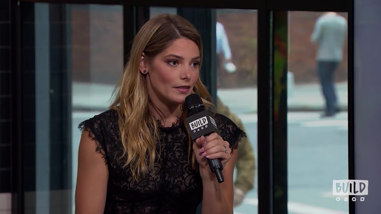 Ashley-Greene-dot-nl_2018AOLBuildSeries0932.jpg