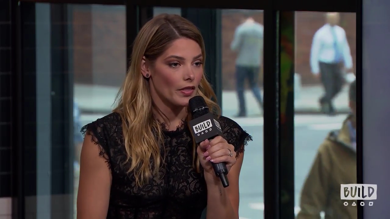 Ashley-Greene-dot-nl_2018AOLBuildSeries0934.jpg