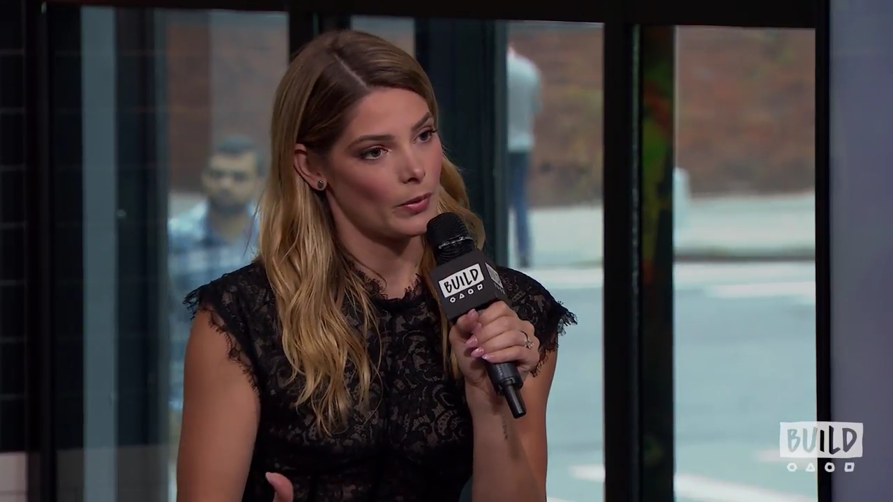 Ashley-Greene-dot-nl_2018AOLBuildSeries0935.jpg