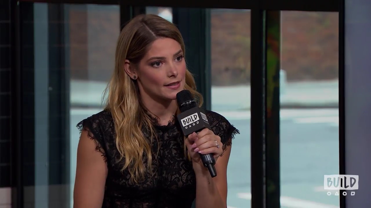 Ashley-Greene-dot-nl_2018AOLBuildSeries0937.jpg