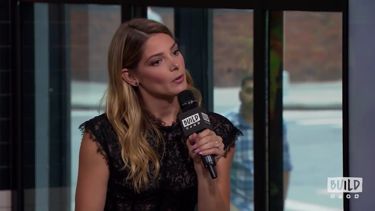 Ashley-Greene-dot-nl_2018AOLBuildSeries0938.jpg