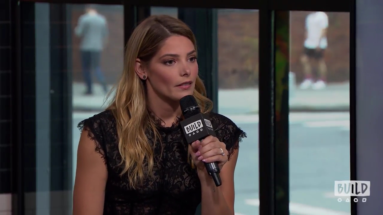 Ashley-Greene-dot-nl_2018AOLBuildSeries0940.jpg