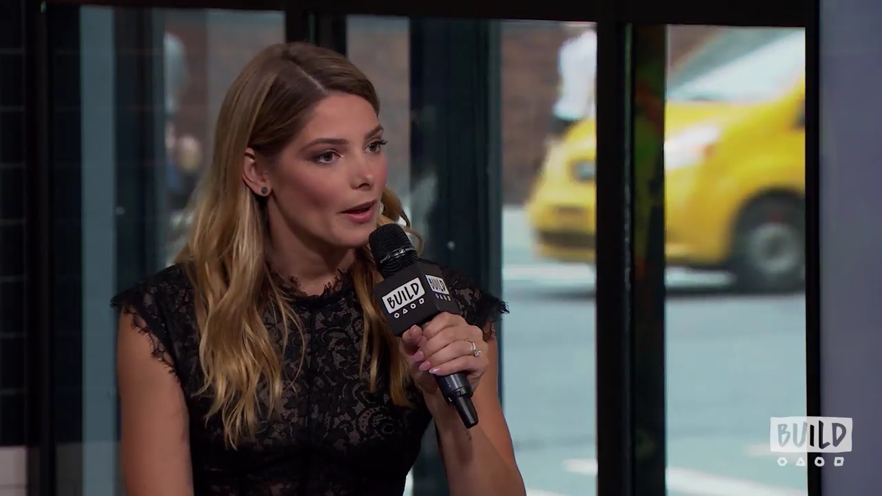 Ashley-Greene-dot-nl_2018AOLBuildSeries0941.jpg