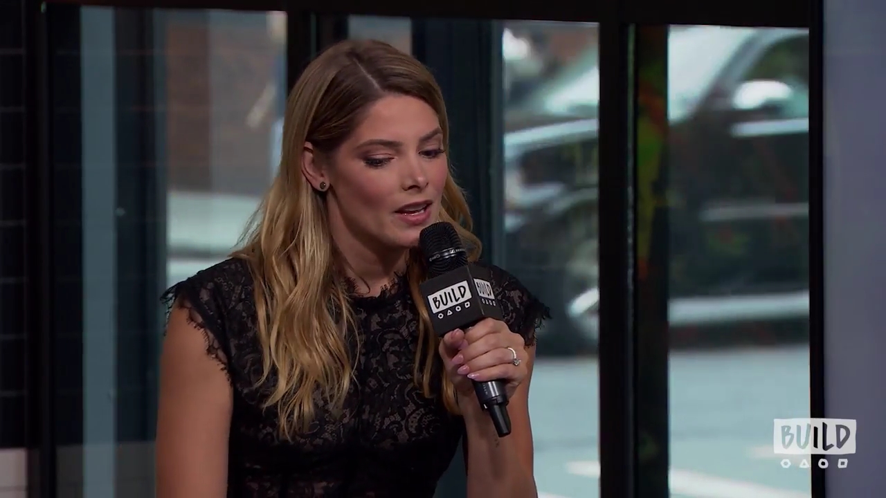 Ashley-Greene-dot-nl_2018AOLBuildSeries0945.jpg