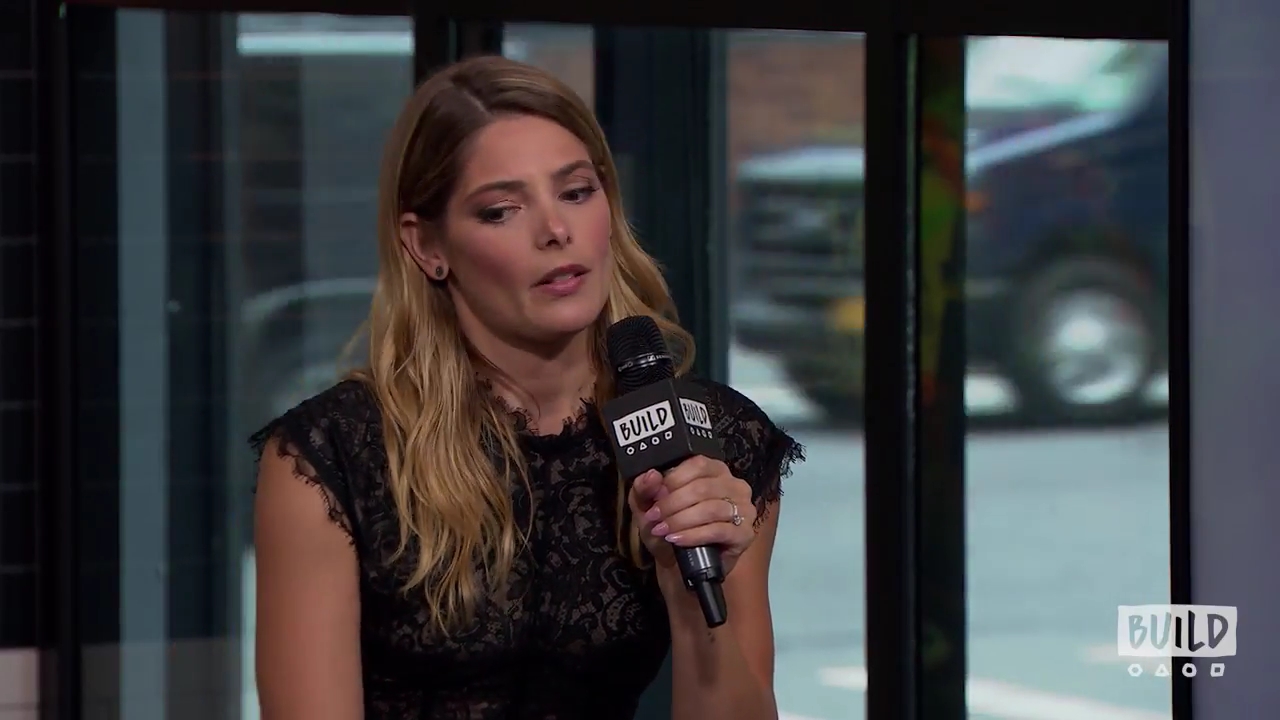 Ashley-Greene-dot-nl_2018AOLBuildSeries0946.jpg