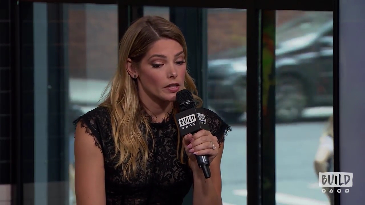 Ashley-Greene-dot-nl_2018AOLBuildSeries0949.jpg