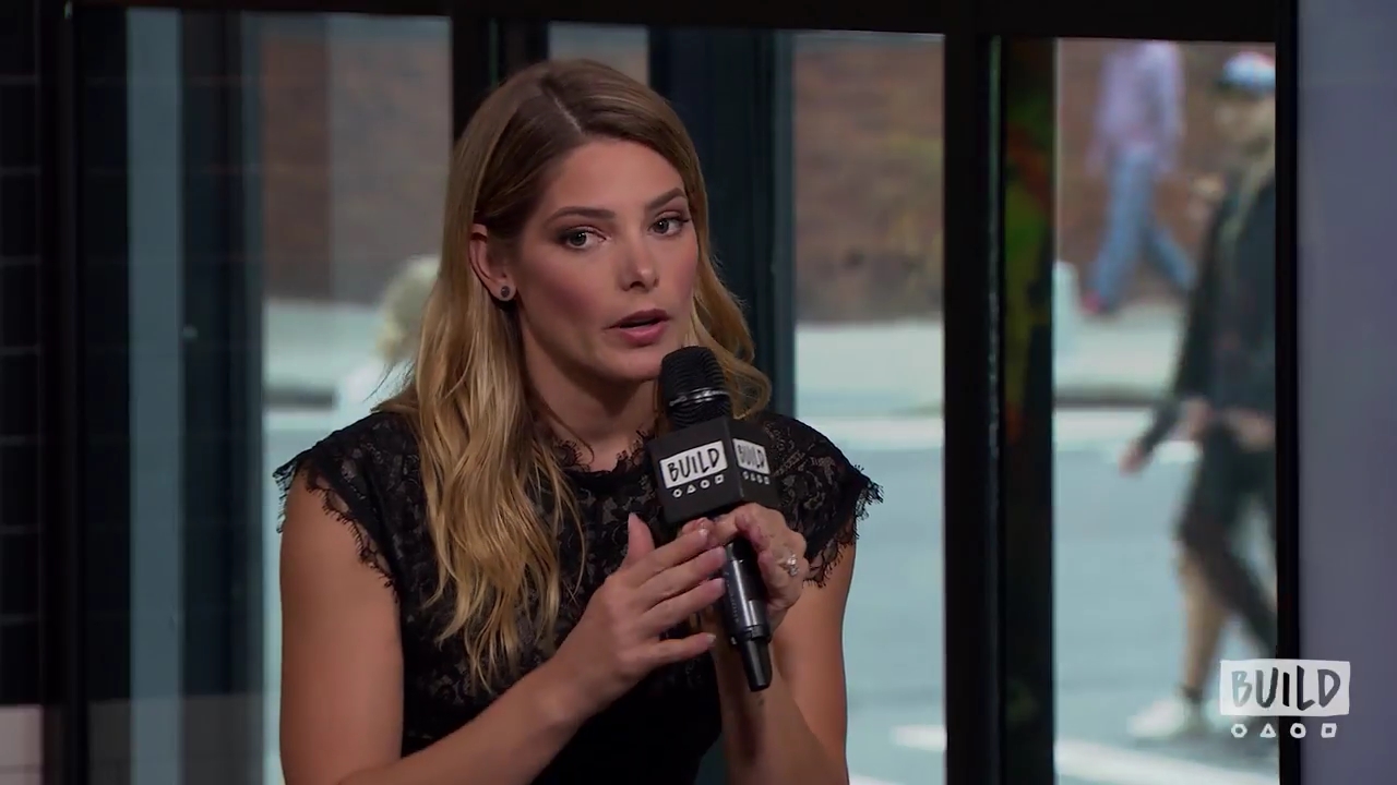 Ashley-Greene-dot-nl_2018AOLBuildSeries0952.jpg