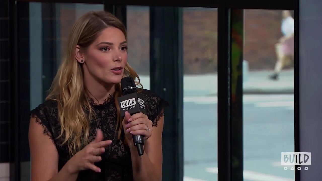 Ashley-Greene-dot-nl_2018AOLBuildSeries0959.jpg