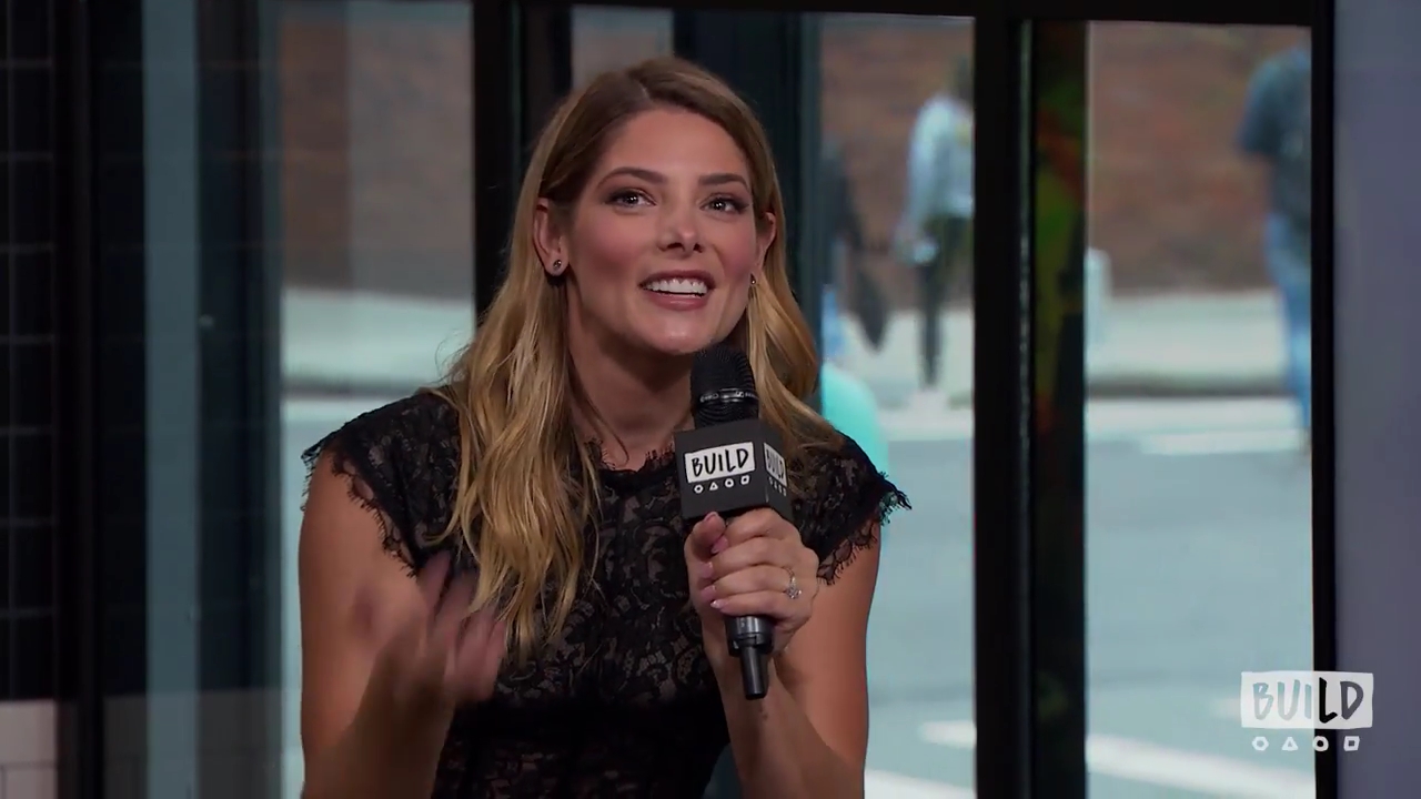 Ashley-Greene-dot-nl_2018AOLBuildSeries1002.jpg