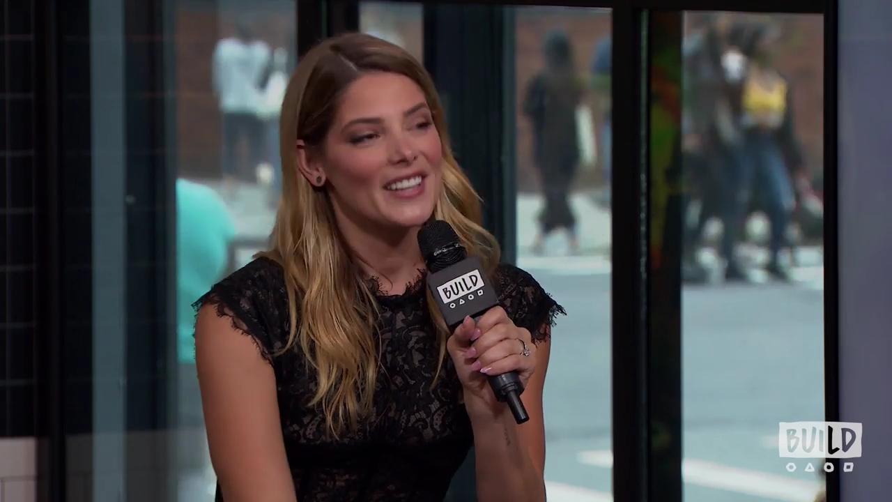 Ashley-Greene-dot-nl_2018AOLBuildSeries1005.jpg