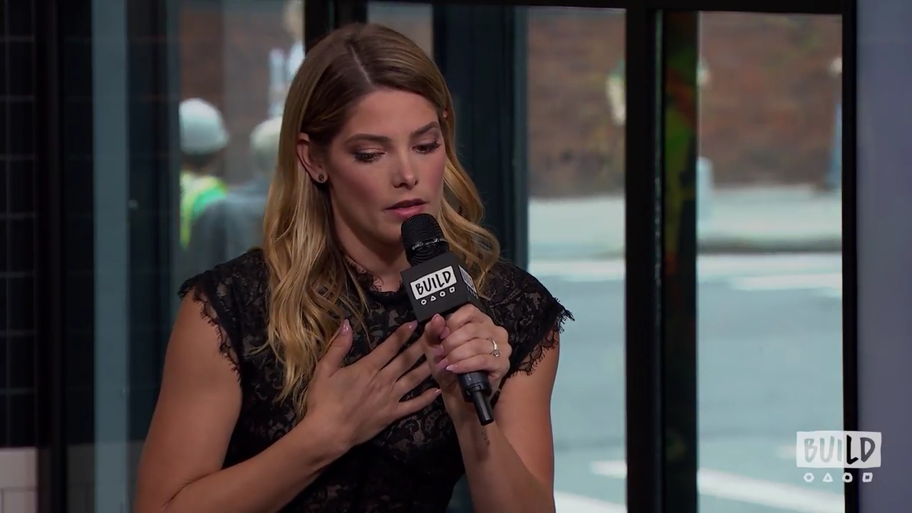 Ashley-Greene-dot-nl_2018AOLBuildSeries1023.jpg