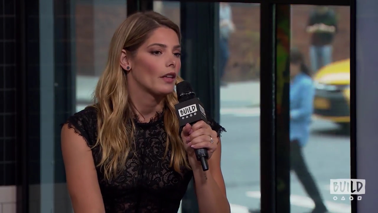 Ashley-Greene-dot-nl_2018AOLBuildSeries1032.jpg