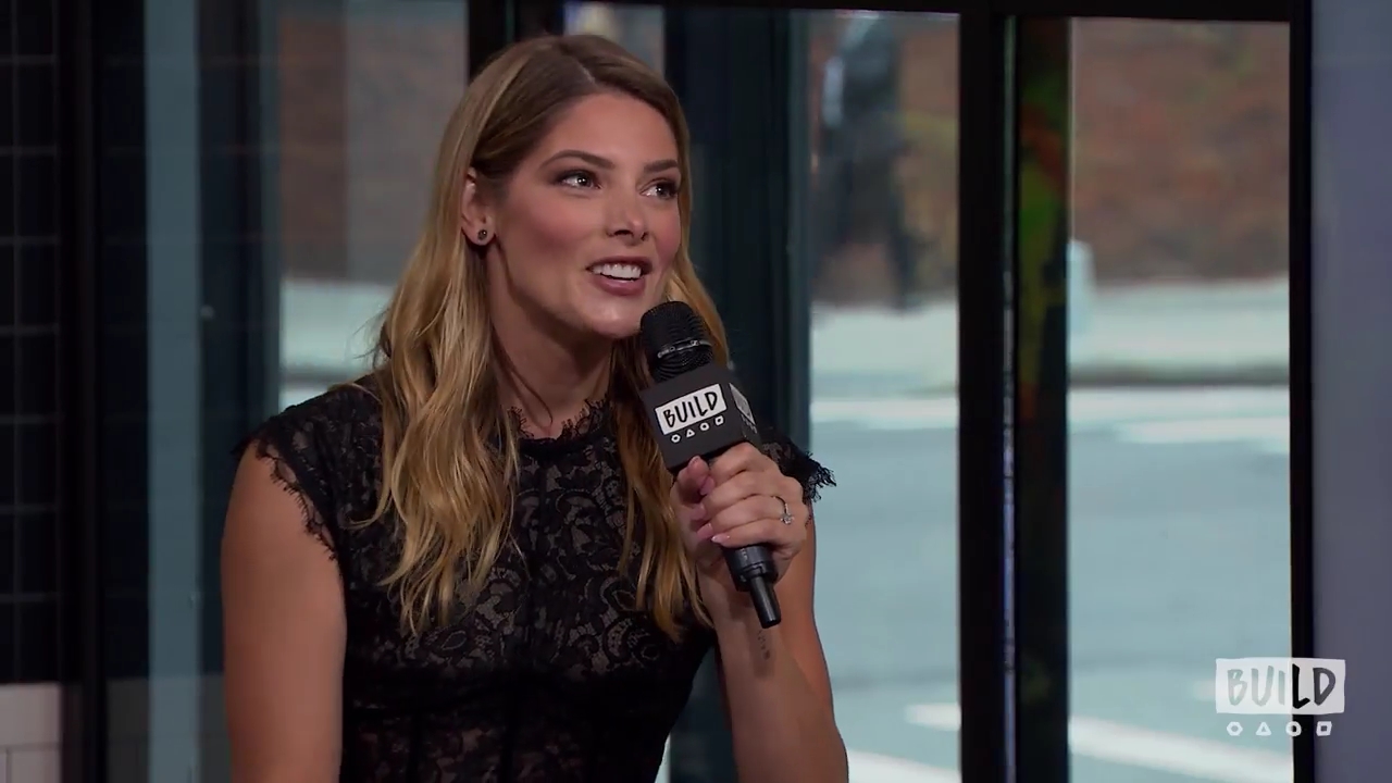 Ashley-Greene-dot-nl_2018AOLBuildSeries1037.jpg