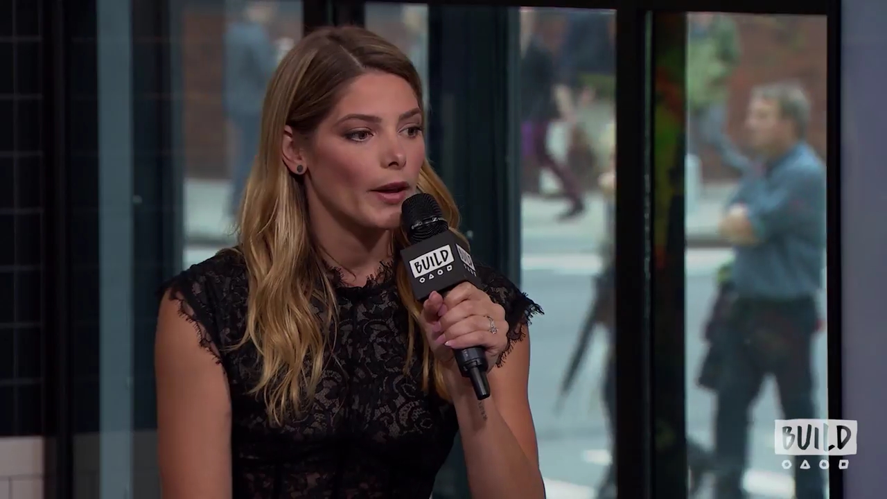 Ashley-Greene-dot-nl_2018AOLBuildSeries1041.jpg