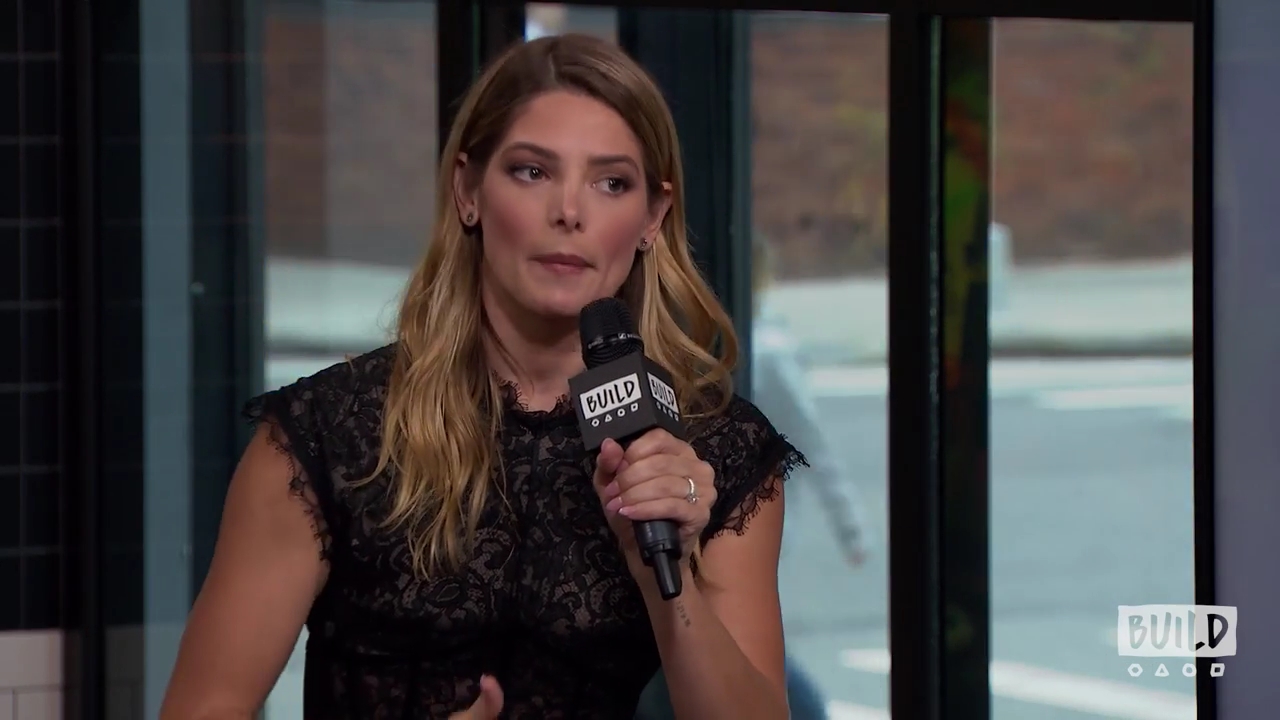 Ashley-Greene-dot-nl_2018AOLBuildSeries1061.jpg