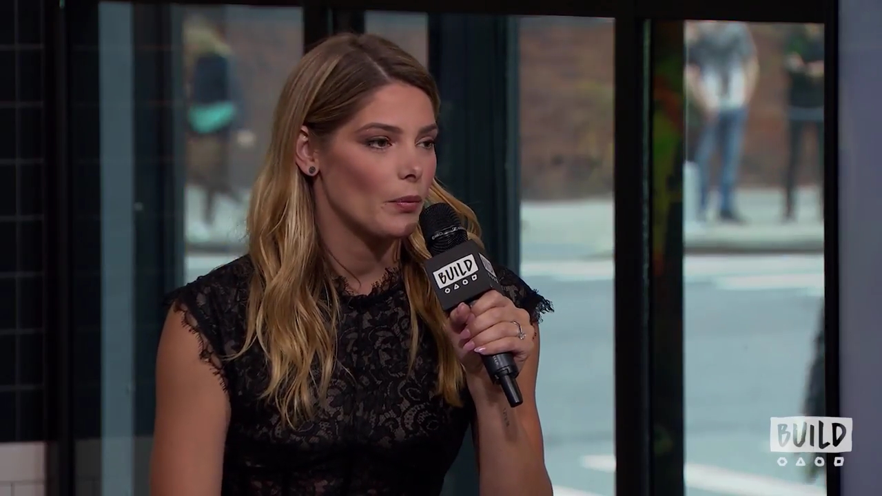 Ashley-Greene-dot-nl_2018AOLBuildSeries1127.jpg