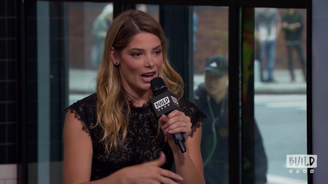 Ashley-Greene-dot-nl_2018AOLBuildSeries1138.jpg
