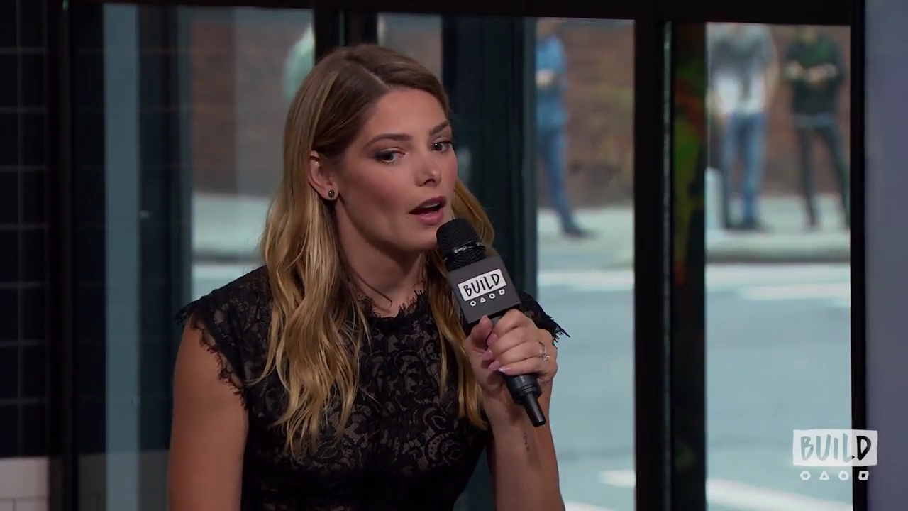 Ashley-Greene-dot-nl_2018AOLBuildSeries1143.jpg