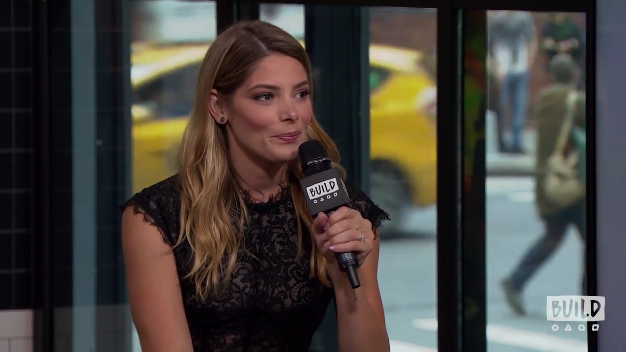 Ashley-Greene-dot-nl_2018AOLBuildSeries1160.jpg