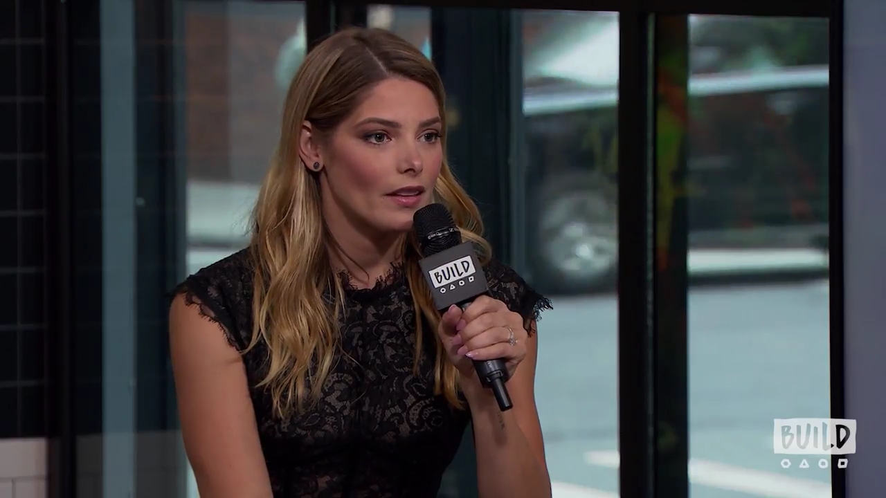 Ashley-Greene-dot-nl_2018AOLBuildSeries1164.jpg