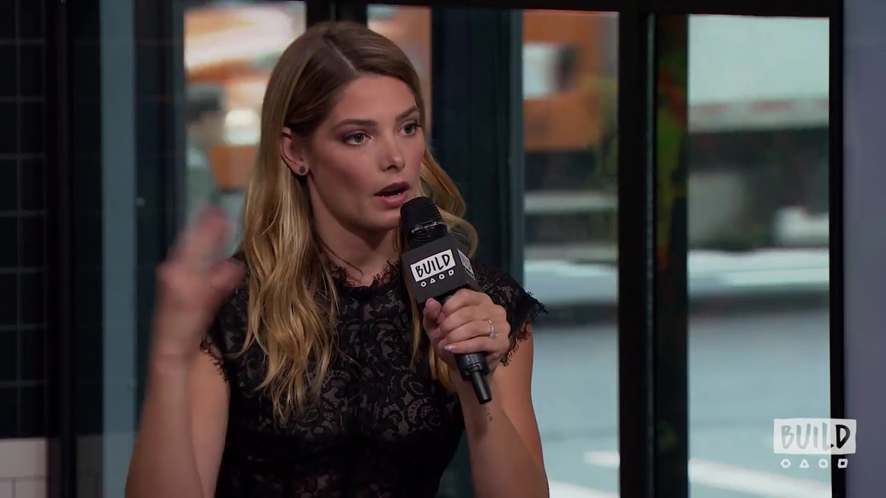 Ashley-Greene-dot-nl_2018AOLBuildSeries1168.jpg