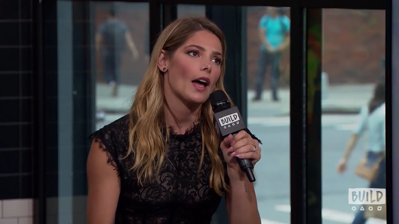 Ashley-Greene-dot-nl_2018AOLBuildSeries1183.jpg
