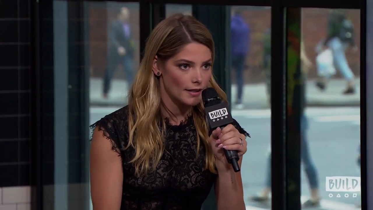 Ashley-Greene-dot-nl_2018AOLBuildSeries1188.jpg