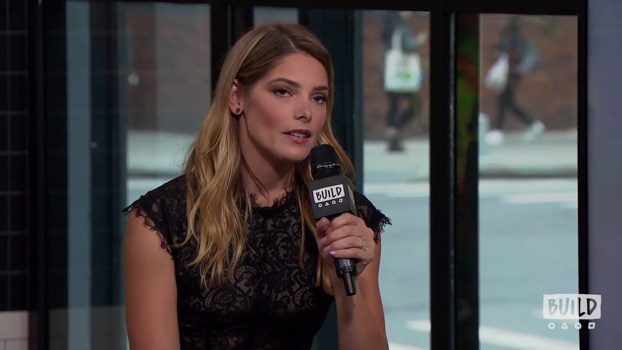 Ashley-Greene-dot-nl_2018AOLBuildSeries1197.jpg
