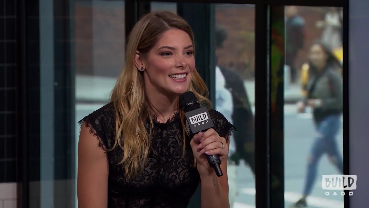 Ashley-Greene-dot-nl_2018AOLBuildSeries1206.jpg