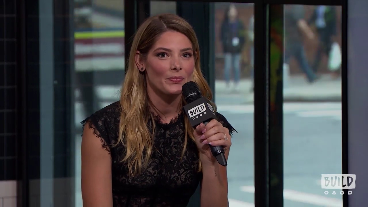 Ashley-Greene-dot-nl_2018AOLBuildSeries1213.jpg