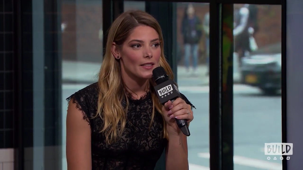 Ashley-Greene-dot-nl_2018AOLBuildSeries1214.jpg