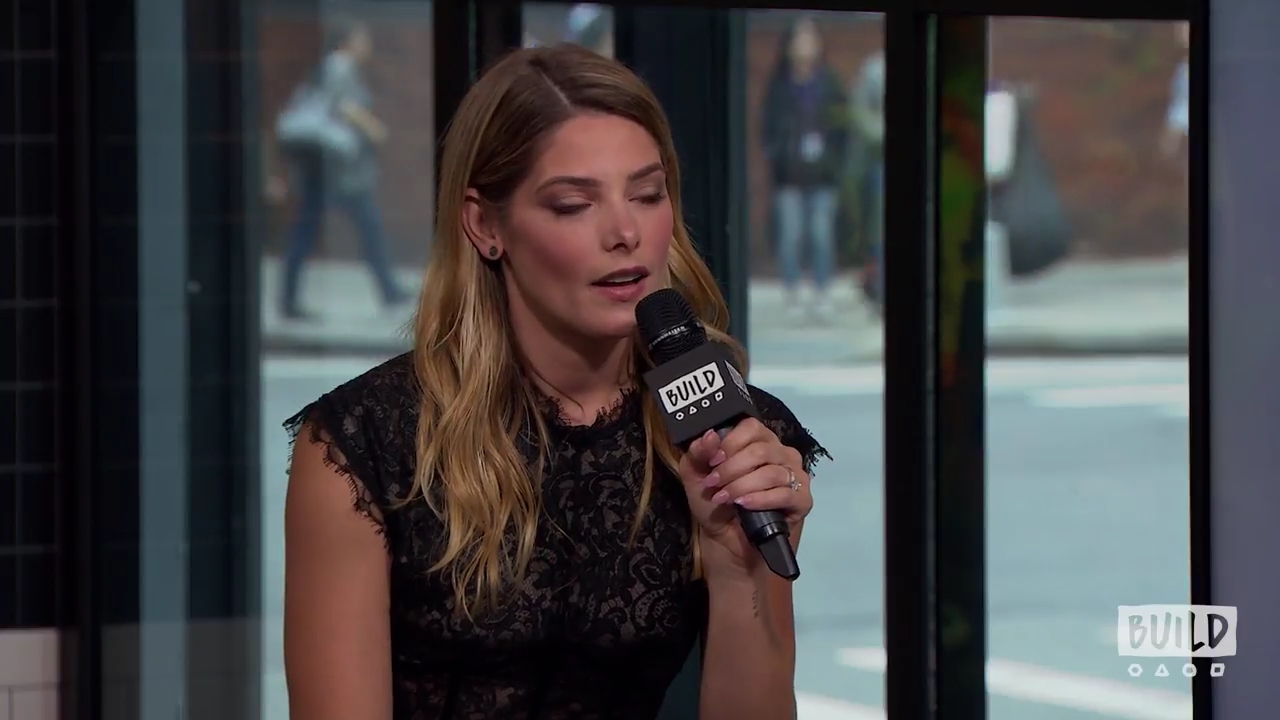Ashley-Greene-dot-nl_2018AOLBuildSeries1216.jpg