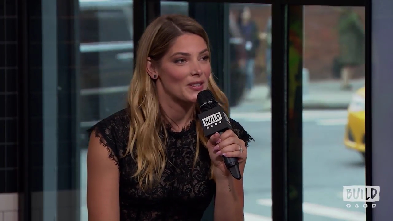 Ashley-Greene-dot-nl_2018AOLBuildSeries1220.jpg