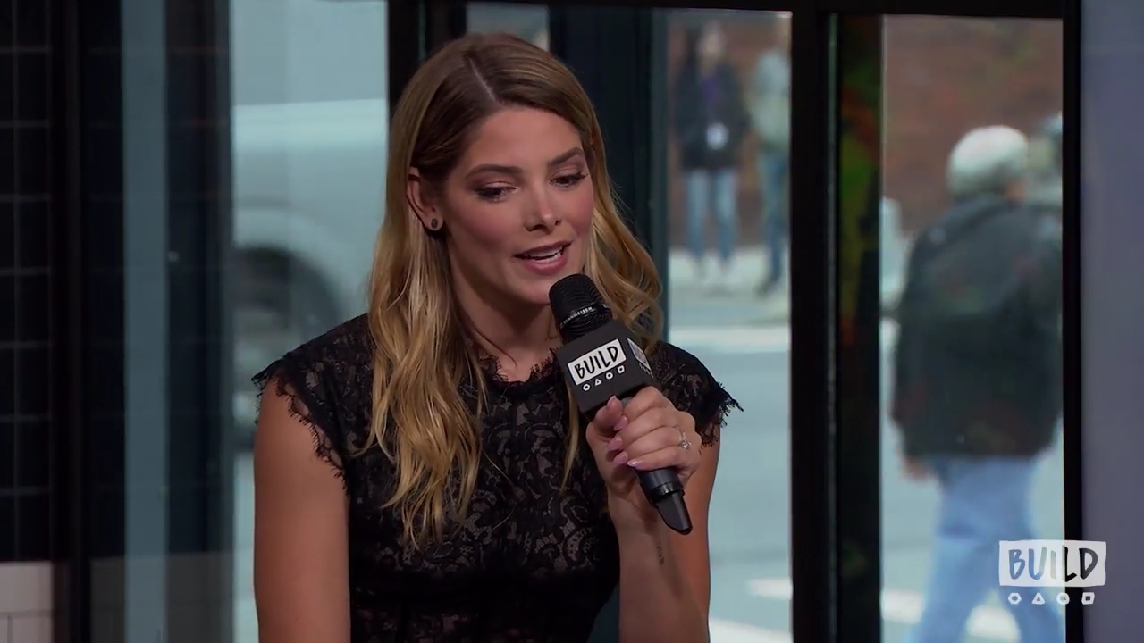 Ashley-Greene-dot-nl_2018AOLBuildSeries1224.jpg