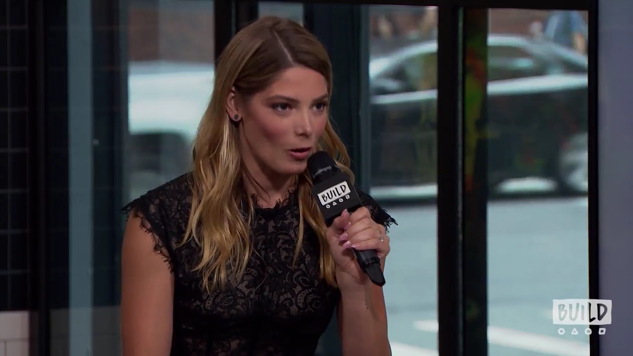 Ashley-Greene-dot-nl_2018AOLBuildSeries1230.jpg