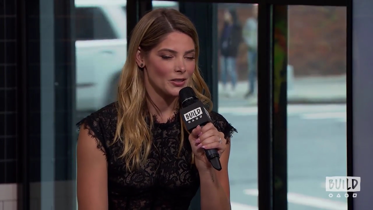 Ashley-Greene-dot-nl_2018AOLBuildSeries1233.jpg