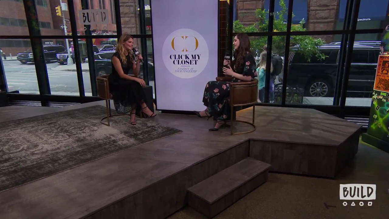 Ashley-Greene-dot-nl_2018AOLBuildSeries1246.jpg