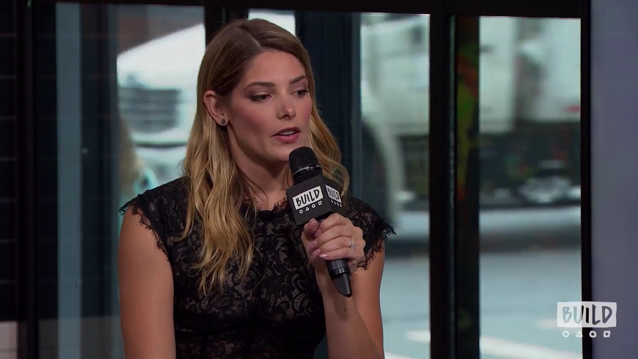 Ashley-Greene-dot-nl_2018AOLBuildSeries1258.jpg