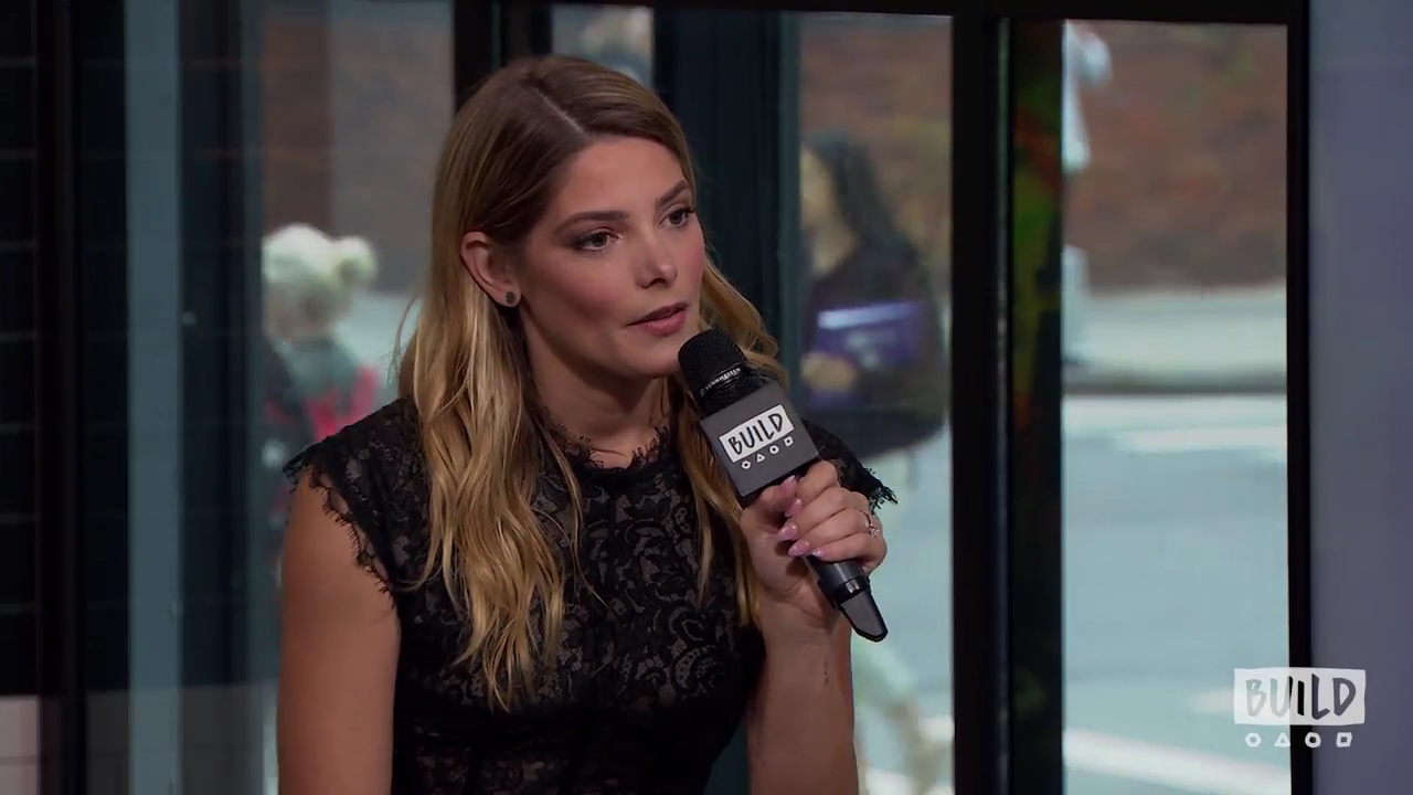Ashley-Greene-dot-nl_2018AOLBuildSeries1328.jpg