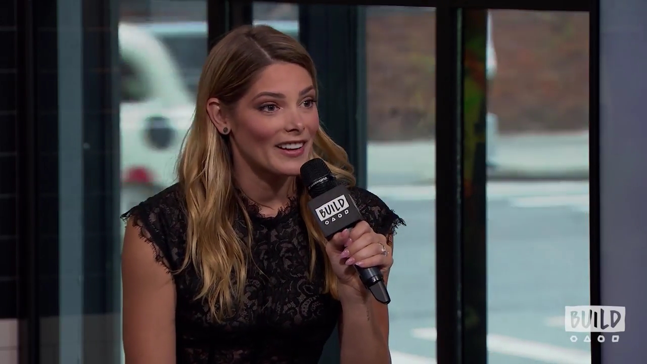 Ashley-Greene-dot-nl_2018AOLBuildSeries1330.jpg