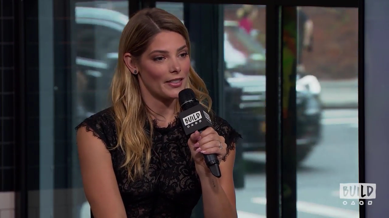Ashley-Greene-dot-nl_2018AOLBuildSeries1373.jpg