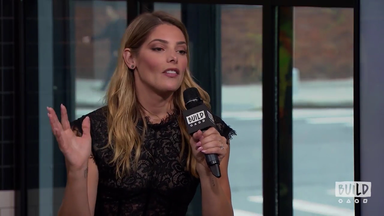 Ashley-Greene-dot-nl_2018AOLBuildSeries1398.jpg