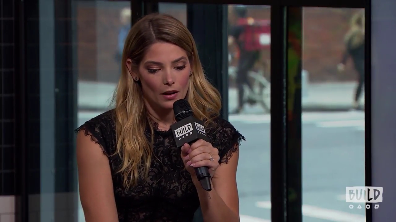 Ashley-Greene-dot-nl_2018AOLBuildSeries1441.jpg